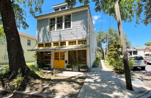 Algiers Point Hotel | Pet-friendly duplex steps from Algiers ferry