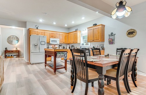 Cleveland House | Pet-Friendly Georgia Home w/Pool Access!