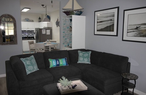 Vaught Condo | PET FRIENDLY-GREAT LOCATION! MINUTES TO BEACH AND GOLF COURSE.