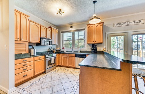 Littleton House | Pet-Friendly Home on Lake Gaston w/Furnished Deck