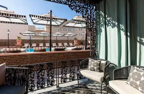 Charleston Historic District House | Pet-friendly Room w/Pool View! Within Walking Distance to The Charleston Museum