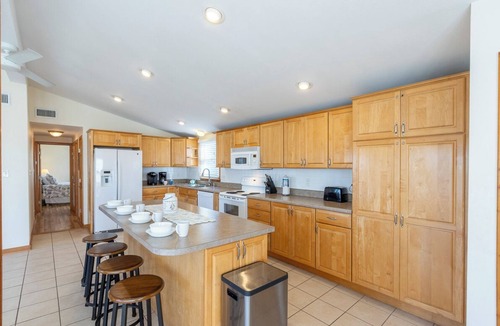 Hatteras House | Pet-friendly semi-oceanfront Hatteras home w/ocean & sunrise views!