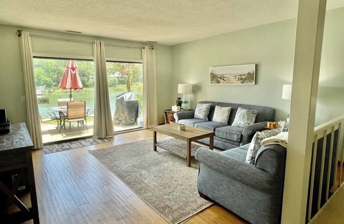 South Beach Condo | Pet Friendly Luxury Villa Lagoon Views Hilton Head