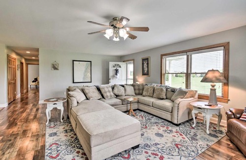 Painter House | Pet-Friendly Woodsy Gem: 1/4 Mi to Chesapeake Bay