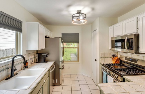 Maple Run House | Pet-Friendly Yard w/Hot Tub! Peaceful Austin Home