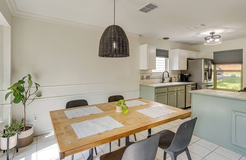 Maple Run House | Pet-Friendly Yard w/Hot Tub! Peaceful Austin Home