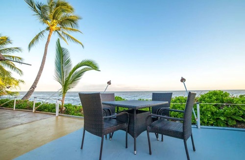 Kaunakakai House | Pets Are Welcome at Hotel Molokai! Ocean View Suite with Balcony, Outdoor Pool!