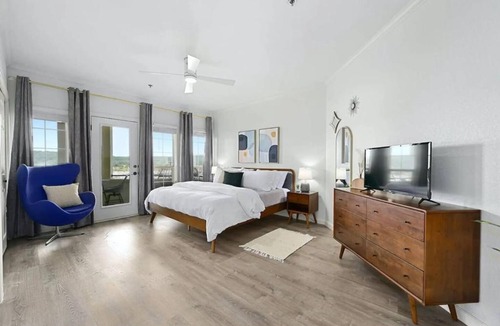Highland Lake Estates Apartment | Pets Stay Free, Breezy, Stylish Island Elegance