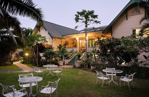 Wailuku Bed & Breakfast | Pikake Suite - Historic Elegance, Wailuku