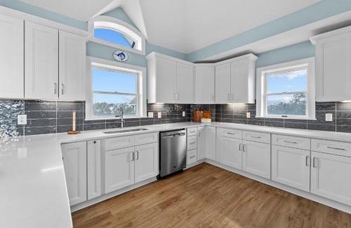 Pine Island House | Pine Island Perfection - 3min to beach with pool spa
