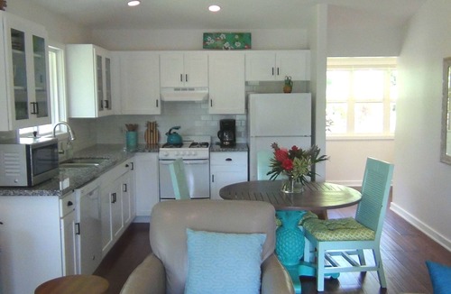 Pauwela Cottage | Pineapple Cottage B&B Vacation Rental Haiku Maui, Lic#BBPH2015/0011