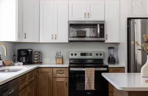 Greensboro House | Pines GSO - Serenity