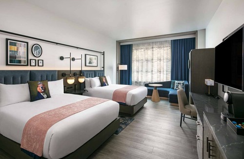 North Capitol Street Hotel | Pleasant Stay, Convenient Location! TWO Classy Units with Capital City View!