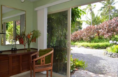 Haiku House | Plumeria Room on a Lush Farm on Maui's North Shore