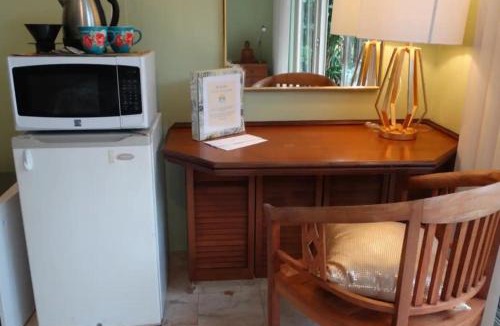 Haiku House | Plumeria Room on a Lush Farm on Maui's North Shore