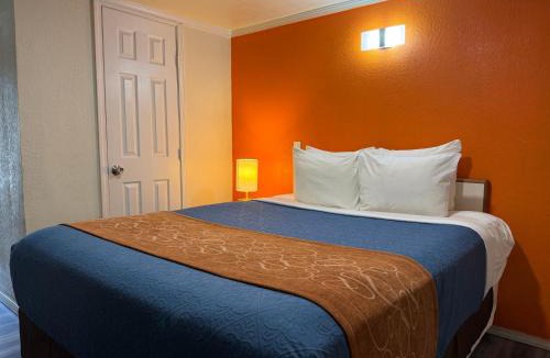 Elmwood Area Hotel | Ponca Motel