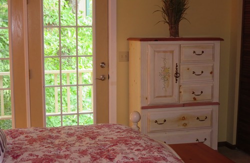 Burnsville House | Pond View The ideal property to Relax and Recharge