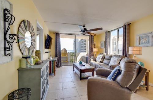 Hudson House | Pool Access: Waterfront Hudson Condo!