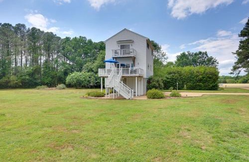 Foster House | Pool & Dock Access! Bohannon Cottage on the Bay