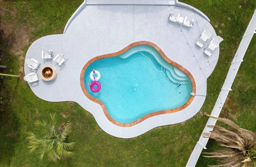Willis House | Pool Fun on Lake Conroe - Gameroom - Paddleboards