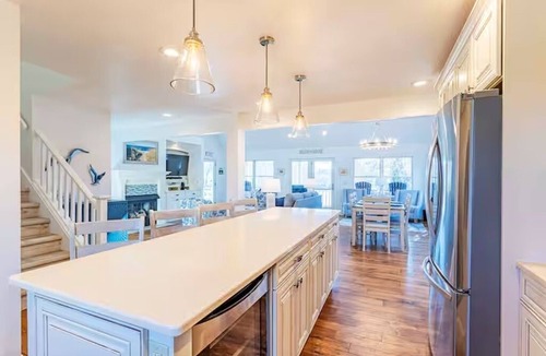 Sea Scape House | Pool + Golf Retreat | Family Escape Near Beach