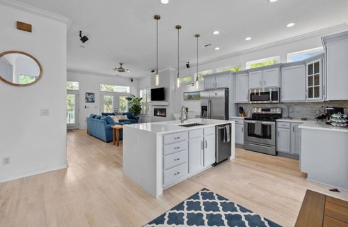 Windy Hill House | Pool Heater- Spacious Home w/Hot Tub and Elevator
