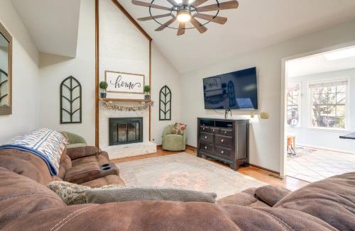 Stafford House | Pool, Hot Tub & Fun! Family Home Near Quantico