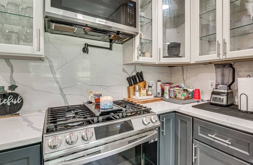 Stockbridge House | Pool, Hot Tub & Game Room! Stockbridge Oasis