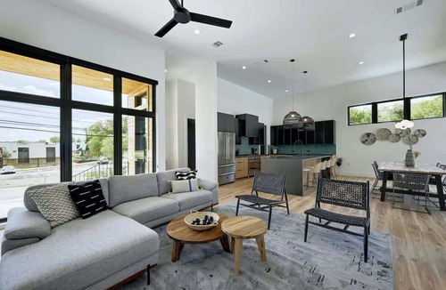 Elmhurst Heights House | Pool, Hot Tub, Guest House | Near UT Football