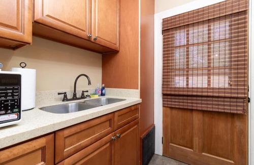 Columbus Apartment | Pool Near Downtown&Parks- The Cozy Guest Cottage