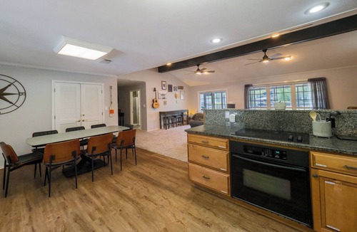 Oakhurst House | Pool, Spa, Bar + Game Room - Huntsville Lake House
