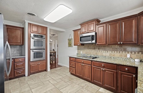 Graham House | Poolside at Possum Kingdom sleeps 12