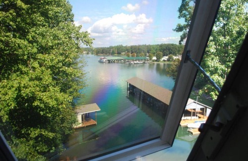 Huddleston House | Power down as hot tub, kayaks, and pool table await, water "footsteps away".