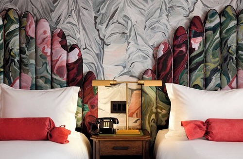 Chinatown Hotel | Premier DC Getaway | 4 Units | Gym Access | Walk to Cafés & Mall