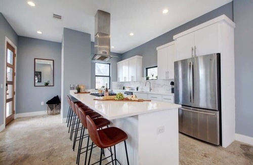 Montopolis House | Premium East Austin Home | Hot Tub