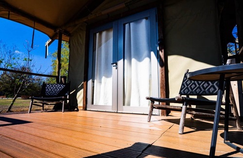 Bastrop House | Premium Lakefront Cabin #4: The Cardinal (Austin)