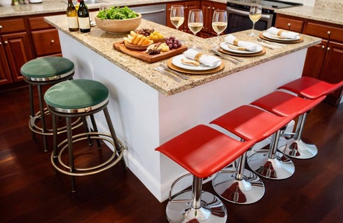 Washington House | Presidential DC Estate Sleeps 22 Free Parking