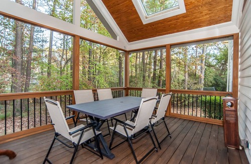 Canterbury House | Prime Location, Close to Everything, Fresh Market, Downtown Cary, Bond Park