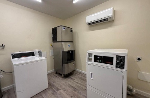 Williamsburg Hotel | Princess Anne Hotel, SureStay Collection by Best Western