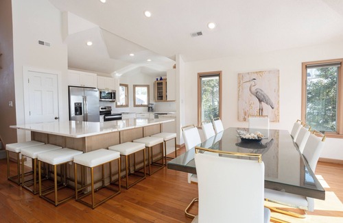 Monteray Shores House | Priv pool & Hot Tub, FREE cleaning, linens & beach towels, Super Location