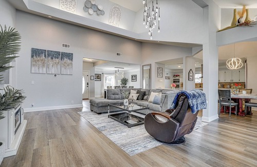 Tarrant County House | Private 1-Acre Hideaway, 2 Mi to Joe Pool Lake!
