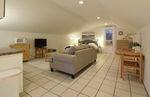 Wade Hampton Apartment | Private 1-bedroom studio apartment