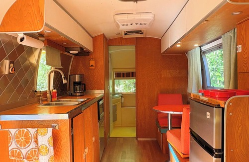Bynum House | Private 1967 Airstream Getaway Near Saxapahaw