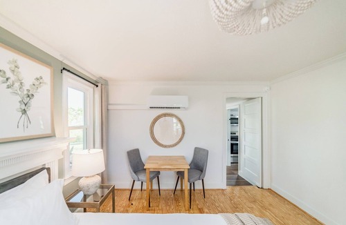 Altavista Hotel | Private 2 Bedroom Suite at Boutique Inn with Hot Tub