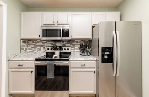 Warner Robins House | Private 3BR/3BA | Pet Friendly | Central WR
