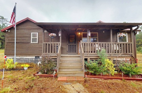 Sanford Cabin | Private 43-Acre Cabin Near Pinehurst with Trails, Pond, on property Sleeps 6