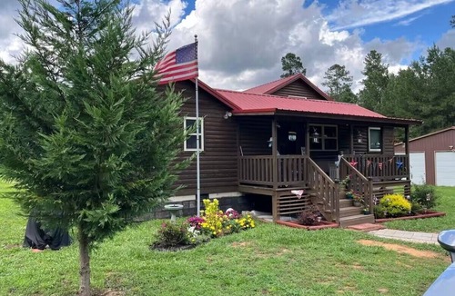 Sanford Cabin | Private 43-Acre Cabin Near Pinehurst with Trails, Pond, on property Sleeps 6