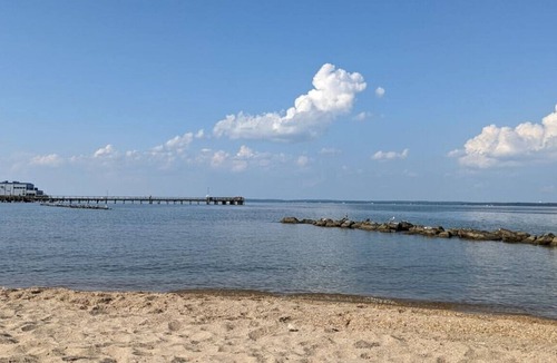 Colonial Beach House | Private 5BR Home 4 Min Walk to Colonial Beach, VA!
