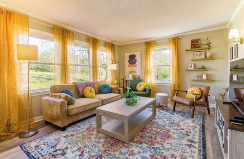 Hurdle Mills House | Private, artistic 3-bedroom house on 32 lush acres in RDU minutes to Duke/UNC
