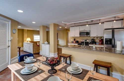 Savannah House | Private Backyard, Shared Pool & Pet-Friendly